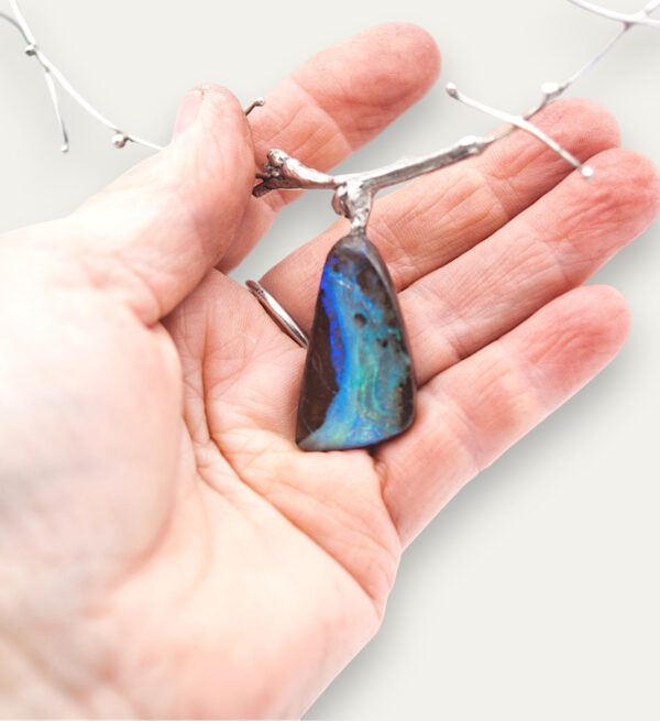 Collier opale Aurora