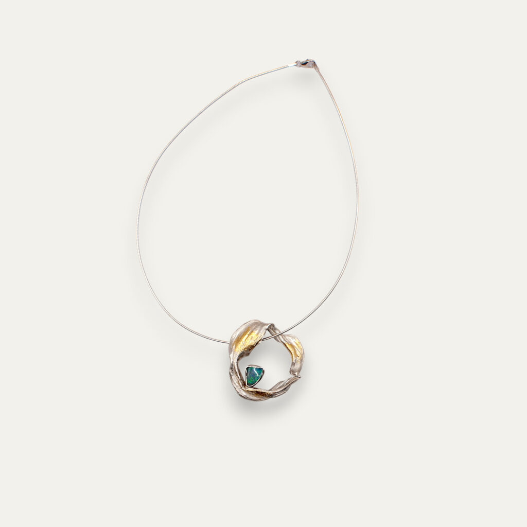 Collier opale Mitsuro