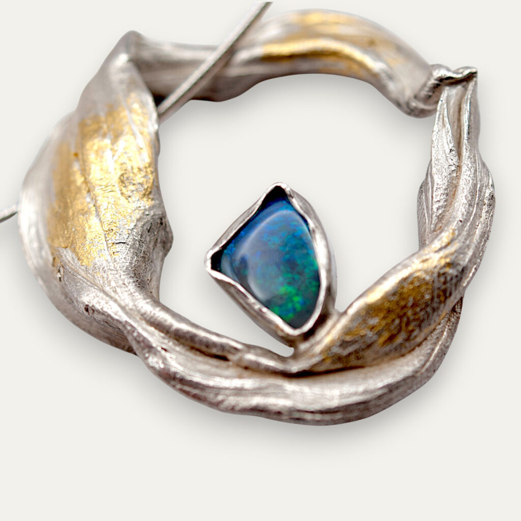 Collier opale Mitsuro