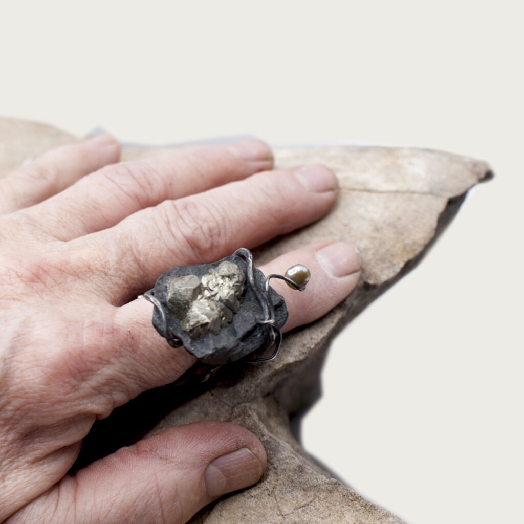 bague de pyrite sur marne en argent
