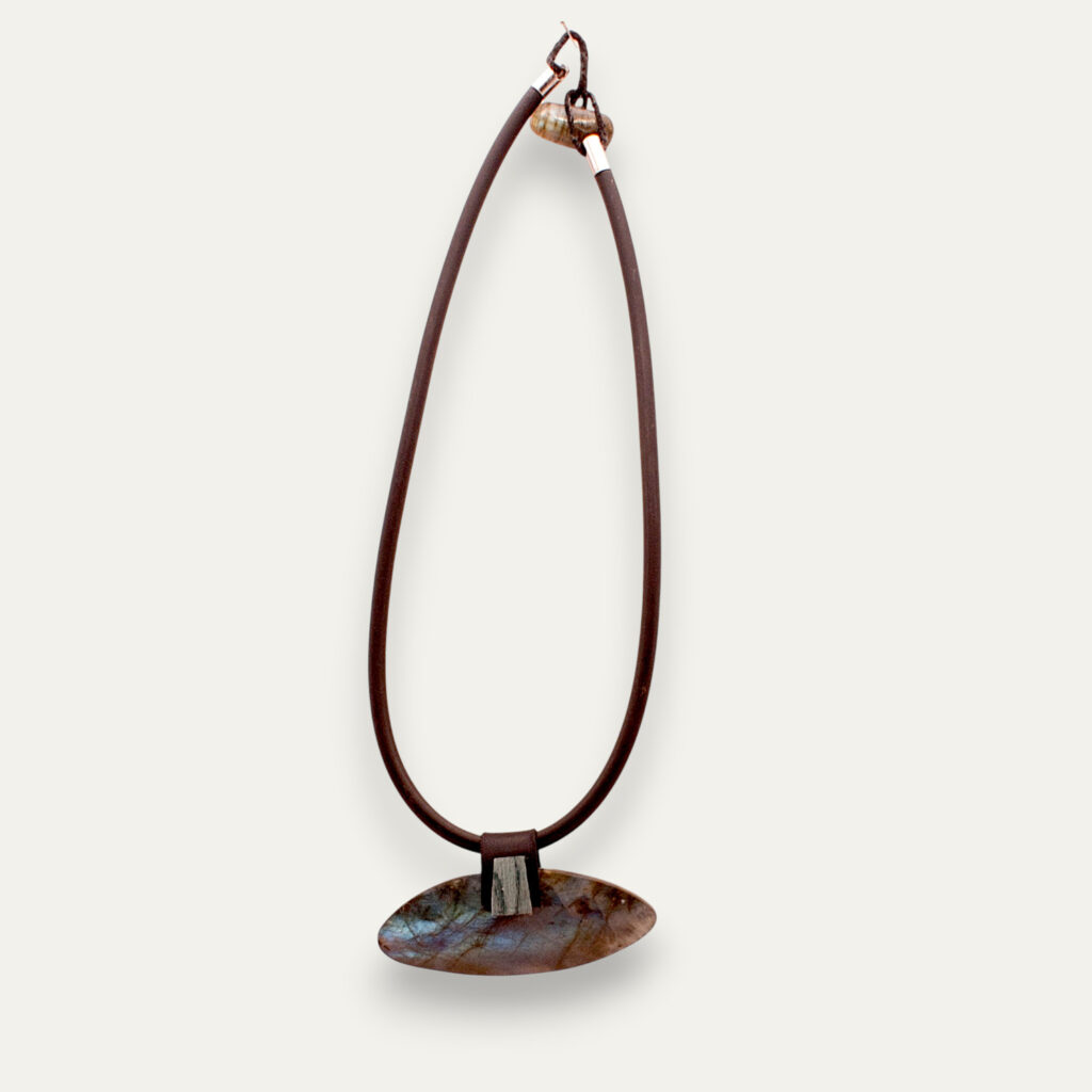 collier de labradorite