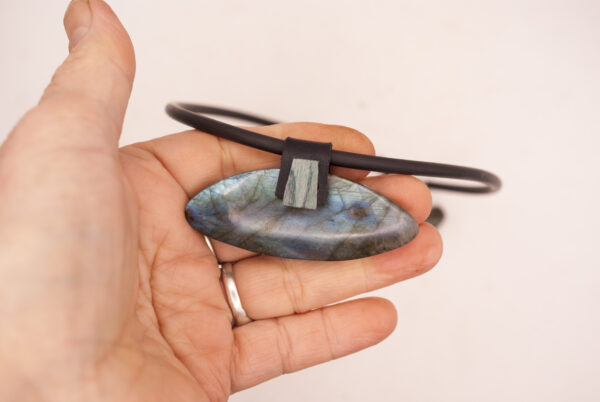 collier de labradorite
